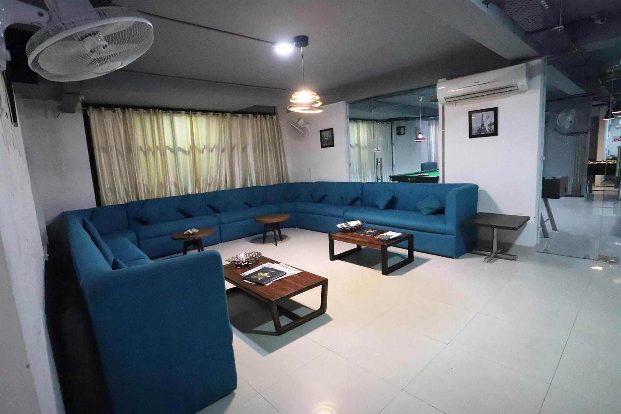 גורגאון Super Capital O Levanti Near Aravali Biodiversity Park מראה חיצוני תמונה