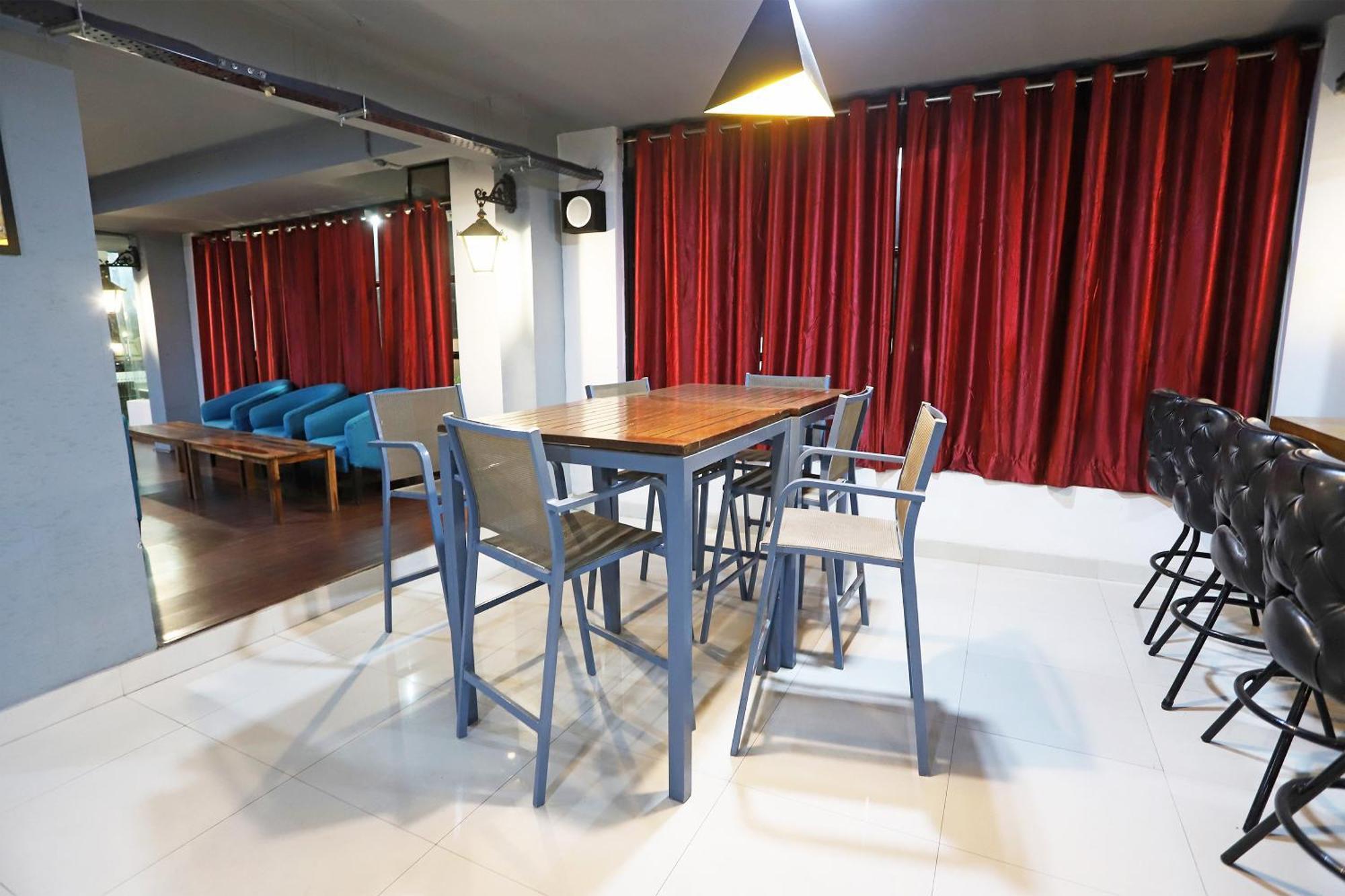 גורגאון Super Capital O Levanti Near Aravali Biodiversity Park מראה חיצוני תמונה