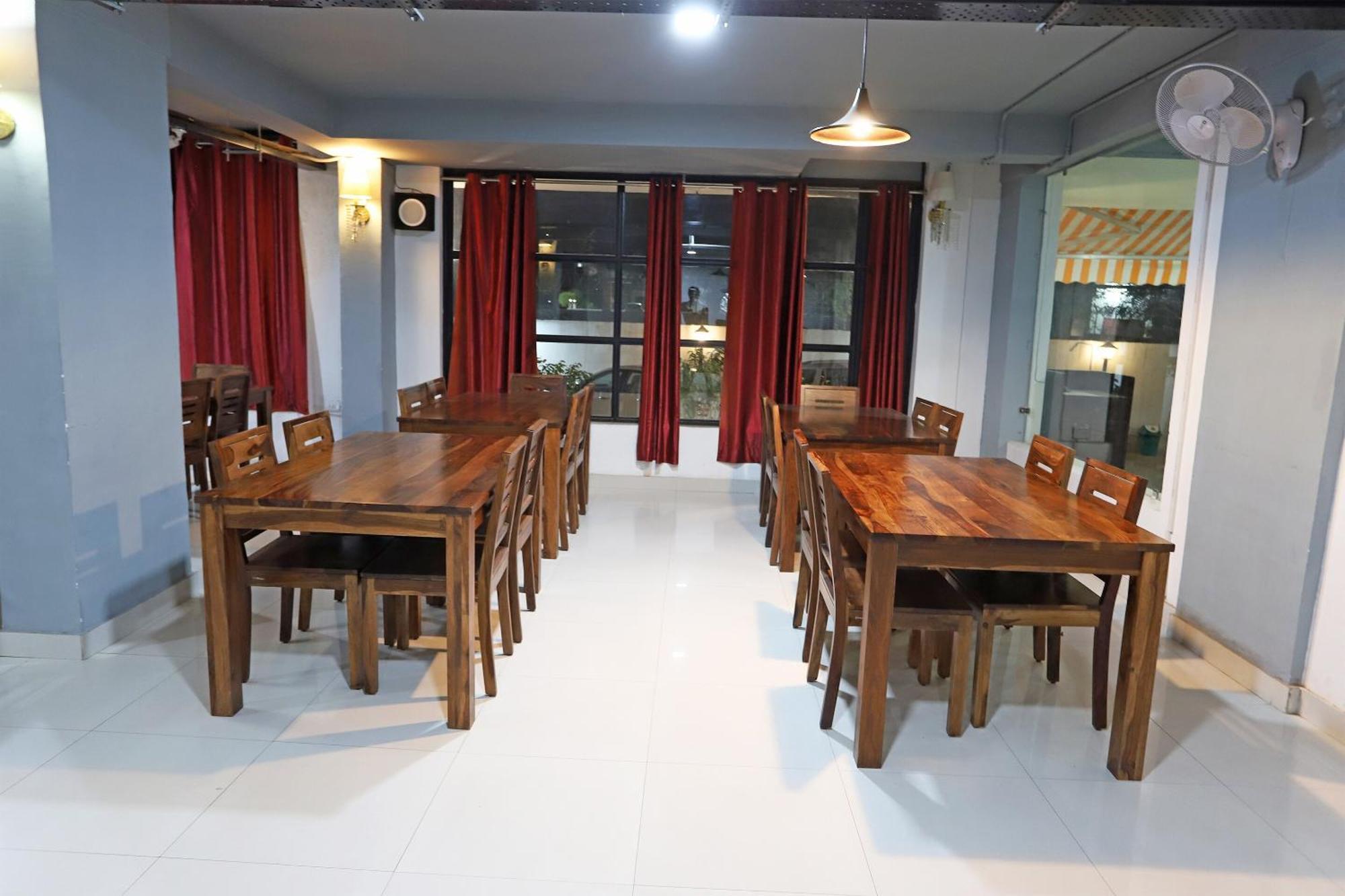 גורגאון Super Capital O Levanti Near Aravali Biodiversity Park מראה חיצוני תמונה
